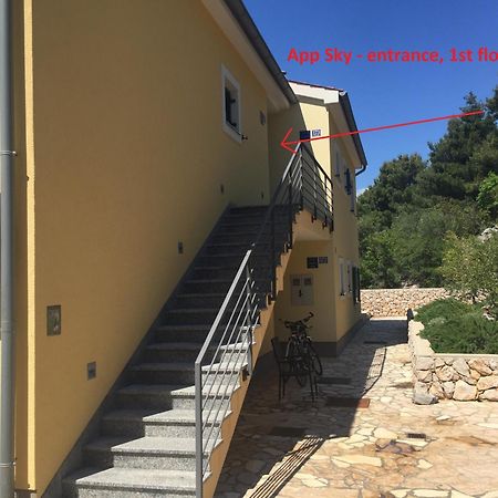 Gavza Sky View Apartment Крес Екстериор снимка