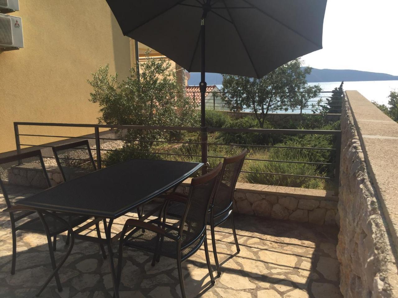 Gavza Sky View Apartment Крес Екстериор снимка